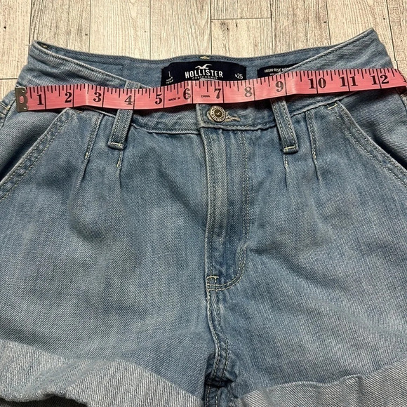 Hollister lot of 2 shorts. Distressed and Mom shorts size 1/25. - Picture 7 of 11